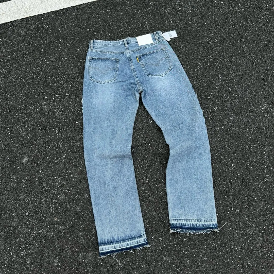 -Size upper body P286#G77 GALLERY DEPT.G letter patch pudding 5001 denim washed and distressed spliced jeans -Original purchase and pattern making to truly restore the ultimate vintage texture -Original hardware accessories, washed and other elevators, QR code analysis are all purchased from the original factory, high degree of restoration, you are welcome to compare with a certain product~ -Three-dimensional version Loose and comfortable, not picky about the figure, taller and slimmer, factory Seiko, original factory quality control, same style for men and women, can be matched with couples Versatile recommendation: must-have jeans for all seasons Color: blue Size: S-XXL (28-36)